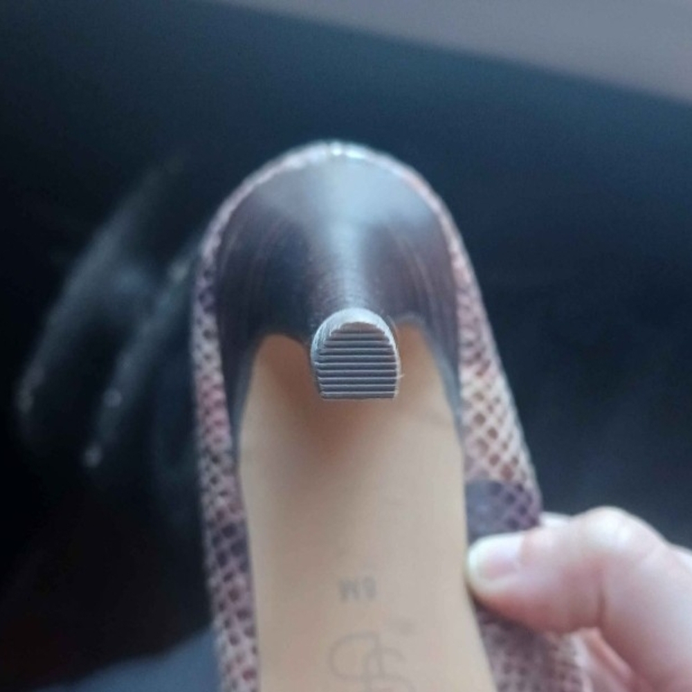 Chic Snakeskin Patterned Heels - Picture 3 of 4